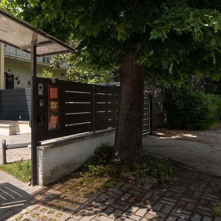 Hotel B.Bunker San Nicola La Strada Zewnętrze zdjęcie